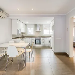 Hauzify I Apartament Edelweiss Castell-Platja d'Aro